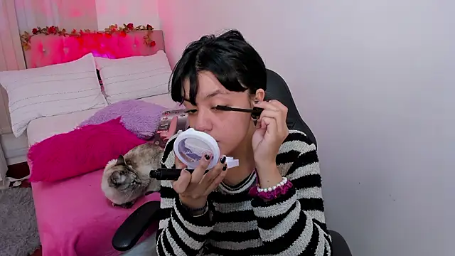 Nahemot sadish online show from March 19, 11:25 am