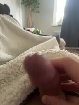 Snapshot of ManuelCervantes1972 chatting on March 21, 12:21 pm ManuelCervantes1972 online show from March 21, 12:21 pm