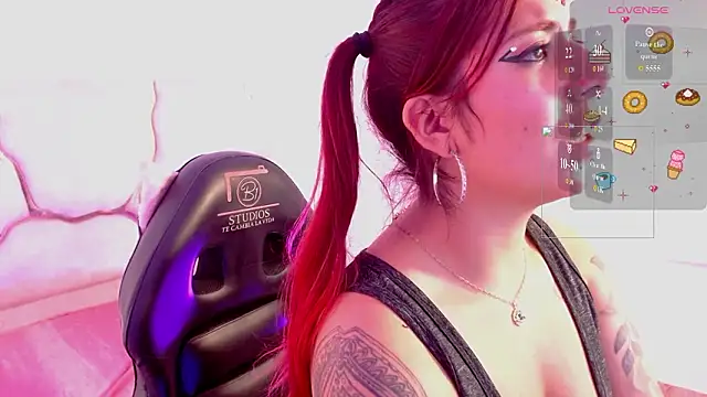 Sashaa tay online show from February 18, 7:10 pm