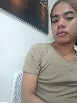 Wildcam21 online show from March 18, 1:20 am