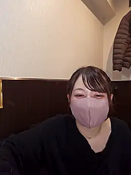 Snapshot of 5SAAa chatting on March 31, 6:30 pm 5SAAa online show from March 31, 6:30 pm