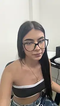 Lili Stone  online show from April 10, 5:45 am