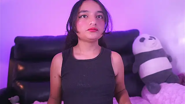  emily jonexs online show from July 9, 10:14 pm