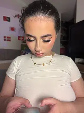 Snapshot of Sofiia_Vegaa chatting on June 22, 2:35 am Sofiia Vegaa online show from June 22, 2:35 am