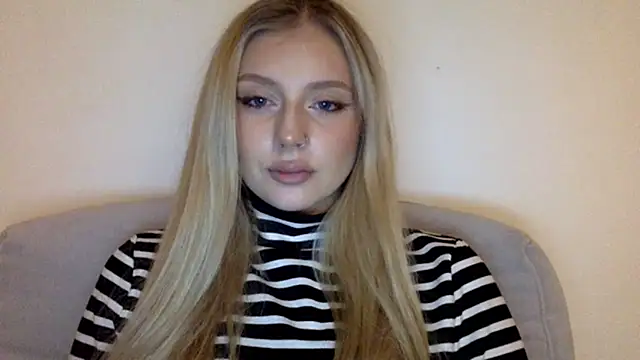 MayaWetDream online show from February 13, 2:35 pm