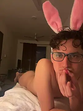 MachorritaPop online show from February 8, 12:25 am