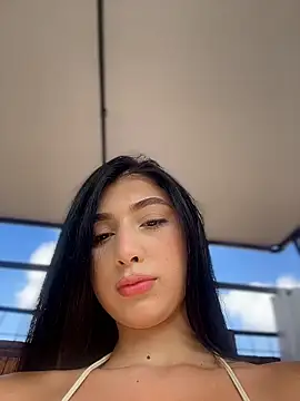 Snapshot of BadLilAngelXXX chatting on April 2, 1:09 pm BadLilAngelXXX online show from April 2, 1:09 pm