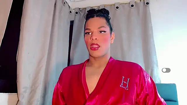 Snapshot of Zonce_shimer chatting on March 11, 4:29 am Zonce shimer online show from March 11, 4:29 am