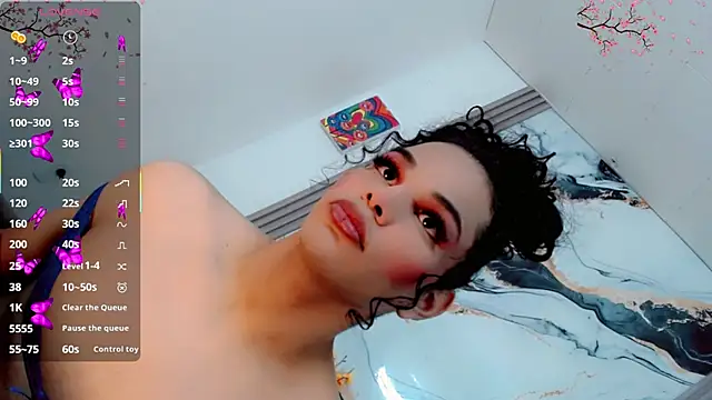 Snapshot of Zonce_shimer chatting on April 17, 7:06 pm Zonce shimer online show from April 17, 7:06 pm