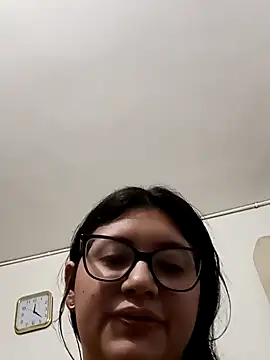 Dahlia-Rose online show from March 2, 5:08 am