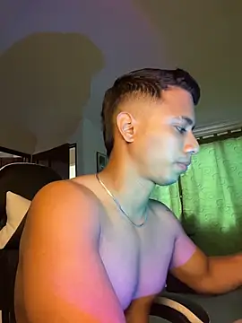 Snapshot of Gael_Velaryx chatting on April 18, 3:16 pm Gael Velaryx online show from April 18, 3:16 pm