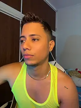 Snapshot of Gael_Velaryx chatting on April 23, 4:53 pm Gael Velaryx online show from April 23, 4:53 pm