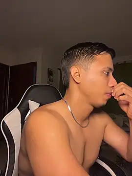 Snapshot of Gael_Velaryx chatting on May 3, 2:28 am Gael Velaryx online show from May 3, 2:28 am