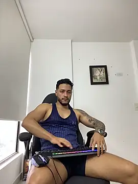 Snapshot of MattiaDupont chatting on March 10, 9:20 pm MattiaDupont online show from March 10, 9:20 pm