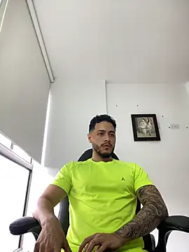 Snapshot of MattiaDupont chatting on March 14, 9:53 pm MattiaDupont online show from March 14, 9:53 pm