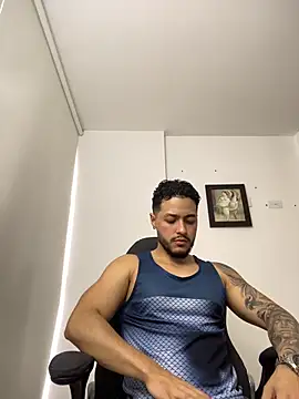 Snapshot of MattiaDupont chatting on March 17, 10:24 pm MattiaDupont online show from March 17, 10:24 pm