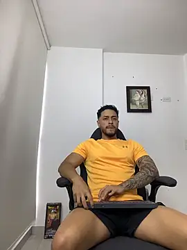 Snapshot of MattiaDupont chatting on March 21, 10:13 pm MattiaDupont online show from March 21, 10:13 pm