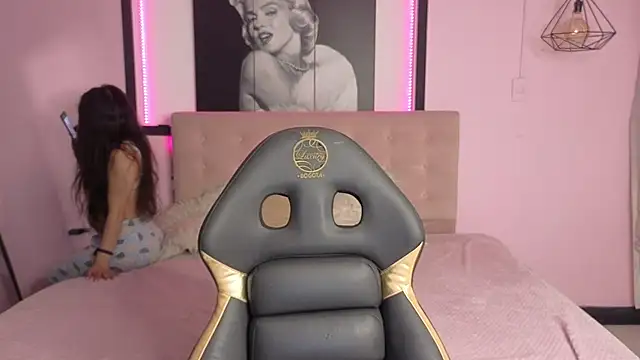 Katia pretty x online show from March 27, 4:18 am