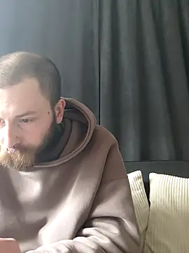 MisAnthrop2005 online show from February 8, 10:40 am