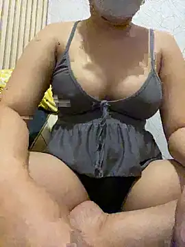 Bbbbssssssssssss online show from February 8, 3:37 pm