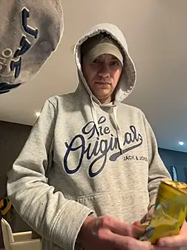 patbass7 online show from February 6, 12:15 am