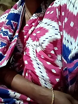 Snapshot of Sweet-runi chatting on February 24, 8:45 am Sweet-runi online show from February 24, 8:45 am