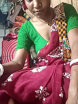 Snapshot of Sweet-runi chatting on March 19, 9:02 am Sweet-runi online show from March 19, 9:02 am