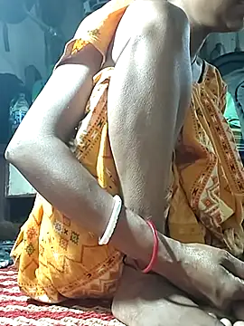 Snapshot of Sweet-runi chatting on March 28, 1:43 pm Sweet-runi online show from March 28, 1:43 pm