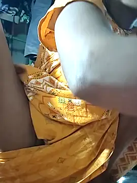 Snapshot of Sweet-runi chatting on March 31, 6:19 pm Sweet-runi online show from March 31, 6:19 pm