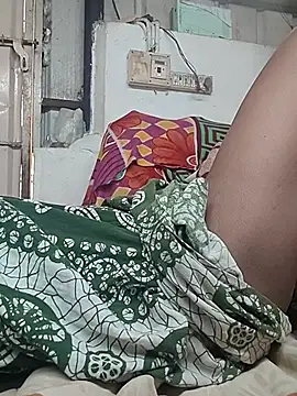 Snapshot of Sweet-runi chatting on April 5, 7:05 am Sweet-runi online show from April 5, 7:05 am