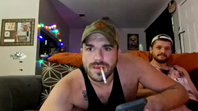 Snapshot of Studly410 chatting on June 19, 6:51 am Studly410 online show from June 19, 6:51 am