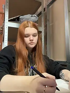 purple-hornet online show from February 7, 12:53 pm