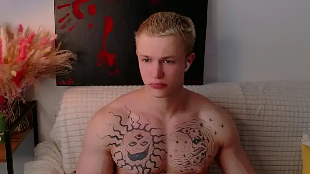 SterlingNoir online show from February 16, 9:16 am