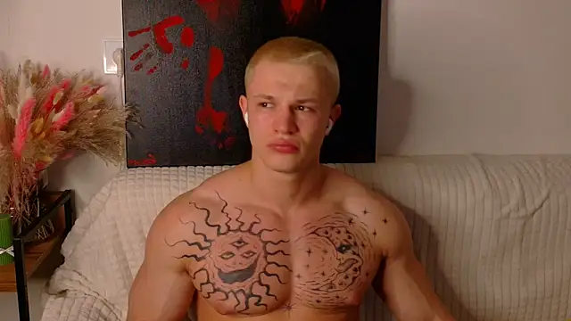 SterlingNoir online show from March 7, 9:23 pm