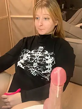 MargoPinky1 online show from June 15, 7:27 pm