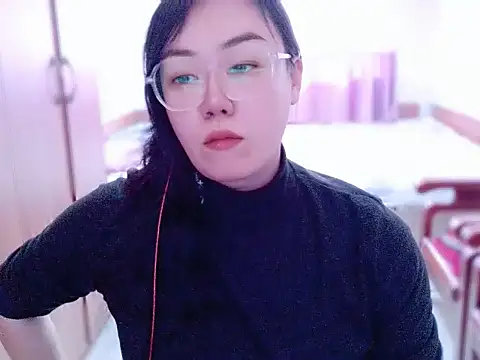 Snapshot of yingying1222 chatting on March 5, 11:56 pm yingying1222 online show from March 5, 11:56 pm