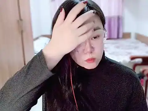 Snapshot of yingying1222 chatting on March 6, 12:01 pm yingying1222 online show from March 6, 12:01 pm