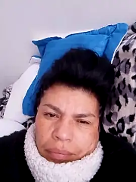 Snapshot of jennifer_0717 chatting on May 10, 4:23 pm jennifer 0717 online show from May 10, 4:23 pm