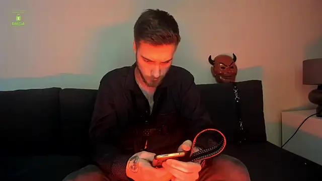 Harvey Wiliams online show from March 22, 6:17 am