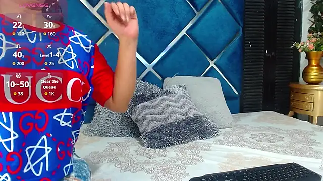 VenuzNaughty online show from February 9, 12:53 pm