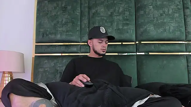 GaelyCoral online show from February 13, 11:28 am