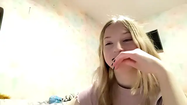 TiaBIanks online show from February 25, 1:21 pm