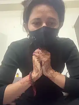 Snapshot of raavigirl chatting on February 5, 7:18 pm raavigirl online show from February 5, 7:18 pm