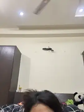 Snapshot of raavigirl chatting on March 19, 2:37 am raavigirl online show from March 19, 2:37 am