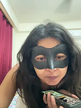 Snapshot of raavigirl chatting on April 2, 7:22 pm raavigirl online show from April 2, 7:22 pm