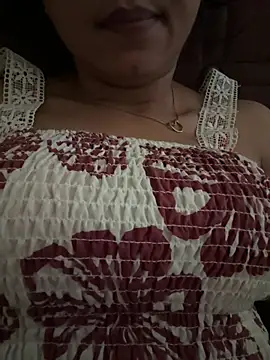 raavigirl online show from July 22, 1:30 am