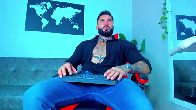 Snapshot of Alessrose chatting on March 7, 9:23 pm Alessrose online show from March 7, 9:23 pm