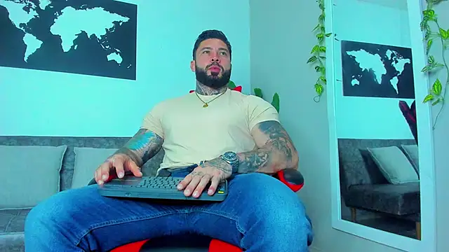 Snapshot of Alessrose chatting on March 22, 9:07 pm Alessrose online show from March 22, 9:07 pm