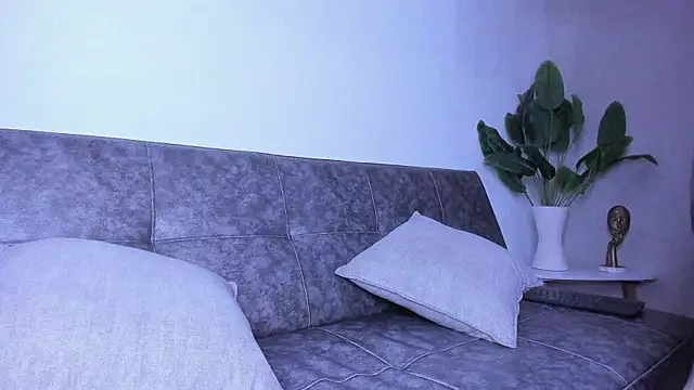 Alessrose online show from July 6, 9:06 pm