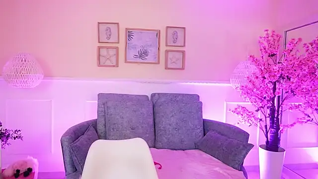 ElectraJonesX online show from March 13, 11:39 am